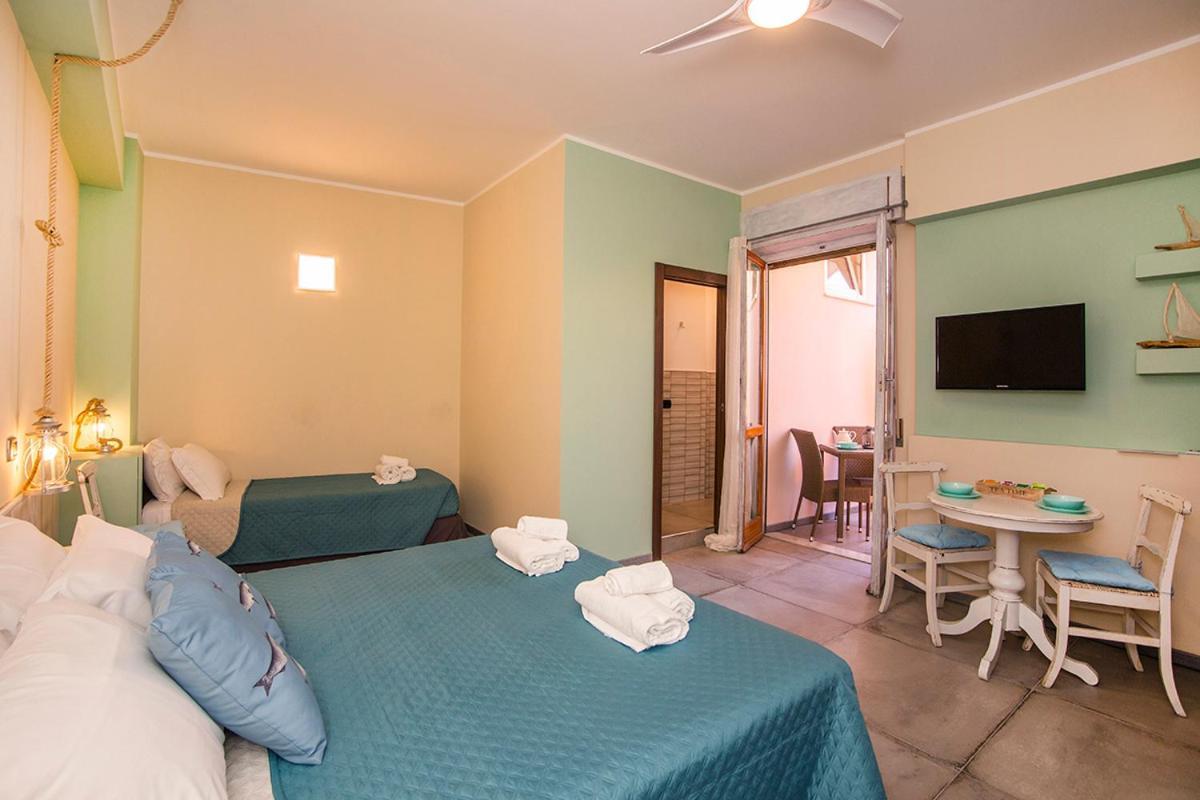 L'Antico Borgo Elena Noli Hotell Exteriör bild