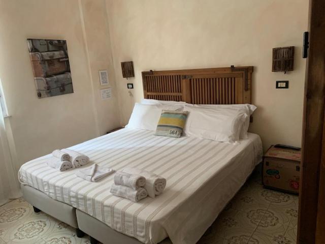 L'Antico Borgo Elena Noli Hotell Exteriör bild